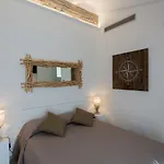 27 Ferrara
