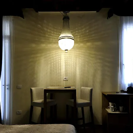 Couette-café 27 Ferrare