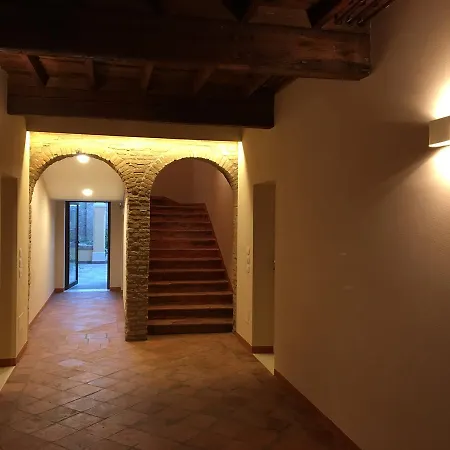 27 * Ferrara