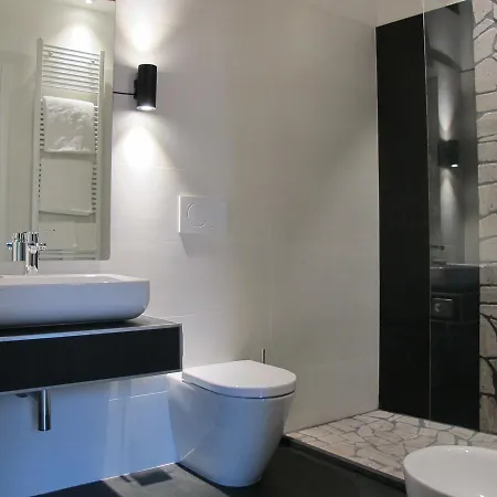 27 Bed and breakfast